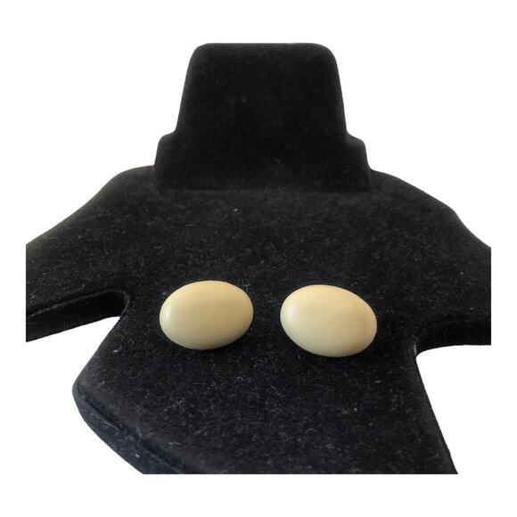 Retro Light Brown Taupe Oval Shaped Lightweight Post Earrings - Picture 2 of 5